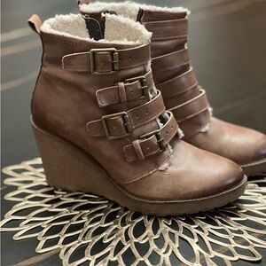 Aldo Brown Wedge Leather Ankle Boots-8/8.5